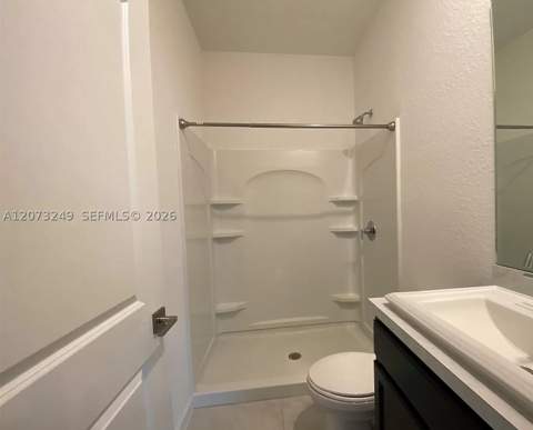 2810 NW 181st St, Miami Gardens FL - photo 6 of 13