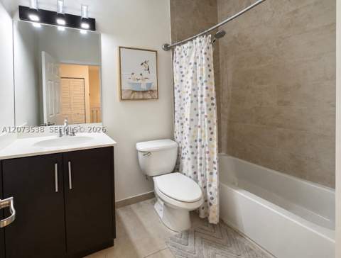 5930 NW 104th Path, Doral FL - photo 19 of 22