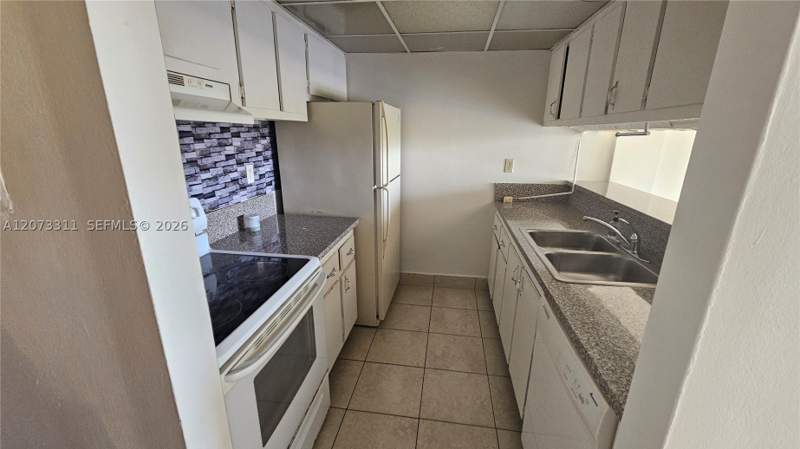 2 bedroom Condominium at 8000 SW 149th Ave A411, Peppermill Kendale Lks W, Miami — photo 2