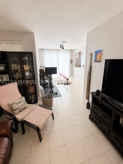 12244 SW 123rd Pl, Miami FL - photo 7 of 28
