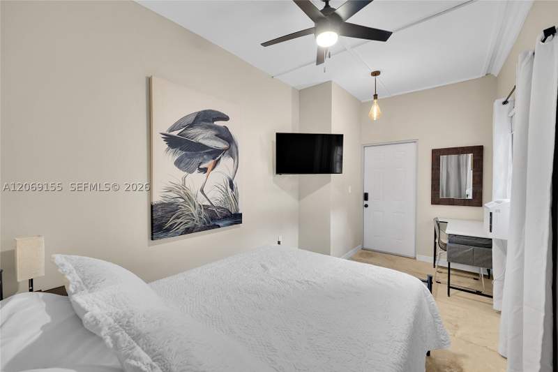 6 bedroom SingleFamilyResidence at 31 NE 53rd St, Orchard Villa Track Addn, Miami — photo 4