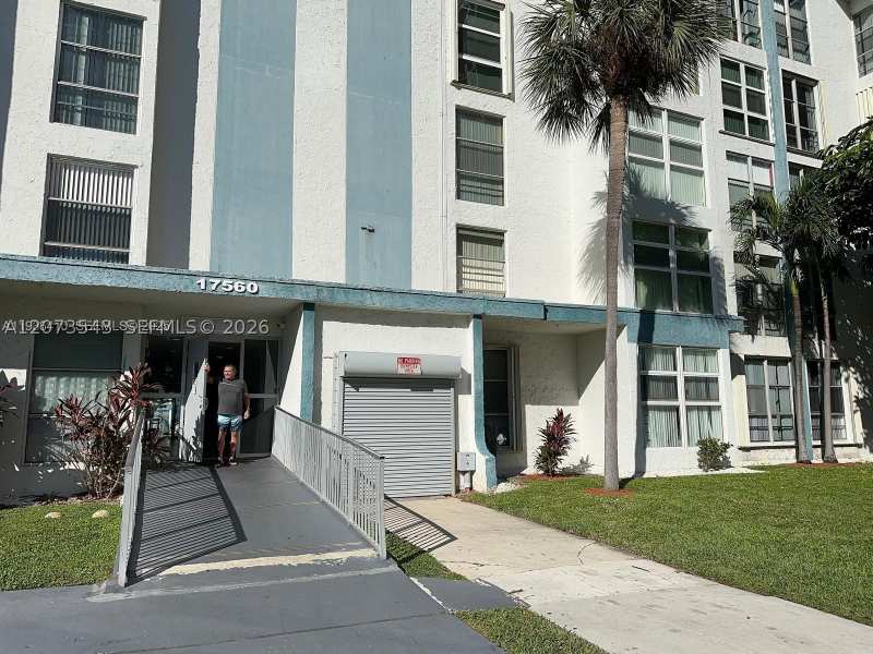 1 bedroom Condominium at 17560 Atlantic Blvd 405, Avila Condo, Sunny Isles Beach — photo 1
