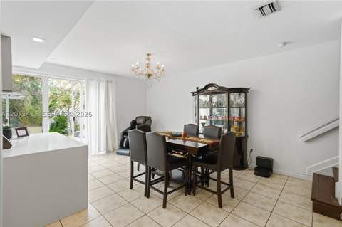 8741 NW 110th Ave, Doral FL - photo 12 of 53
