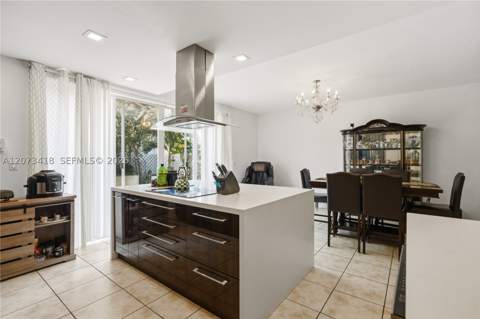 8741 NW 110th Ave, Doral FL - photo 18 of 53