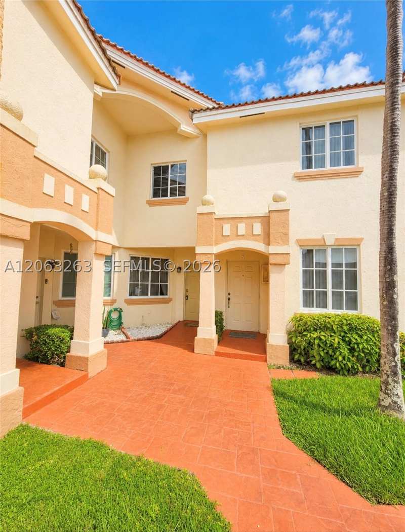 3 bedroom Townhouse at 8356 NW 10th St 6D, Secret Garden Condo, Miami — photo 1