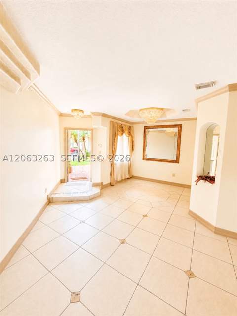 8356 NW 10th St 6D, Miami FL - photo 10 of 13
