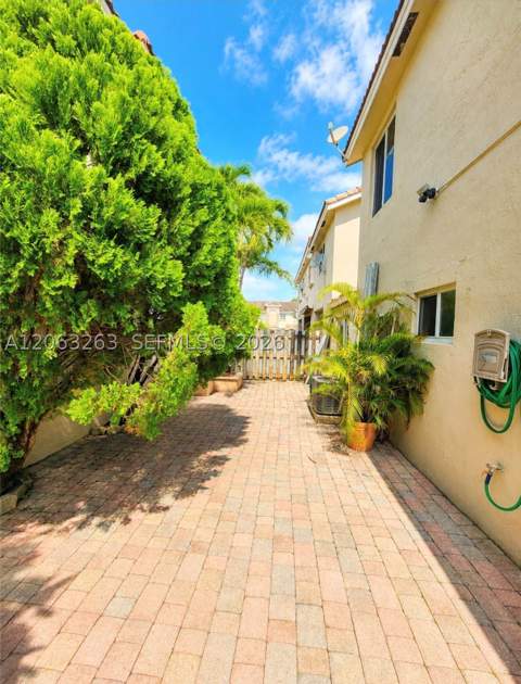 8356 NW 10th St 6D, Miami FL - photo 13 of 13