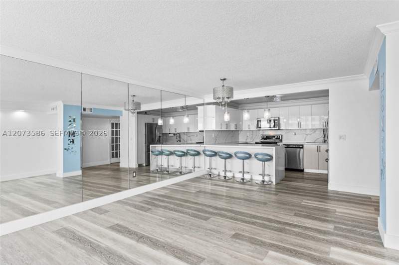 2 bedroom Condominium at 600 NE 36th St 1404, Charter Club Condo, Miami — photo 5