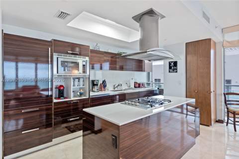 3737 Collins Ave S-701, Miami Beach FL - photo 12 of 31