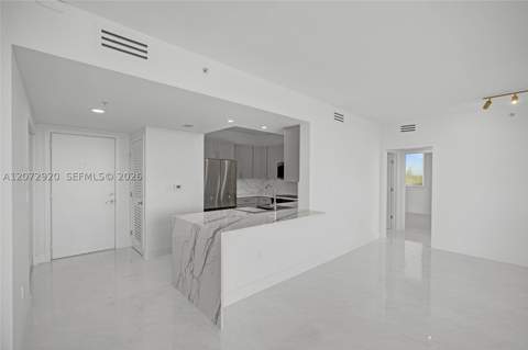 2775 NE 187th St 514, Aventura FL - photo 9 of 61