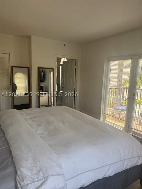 323 Navarre Ave 301, Coral Gables FL - photo 10 of 23