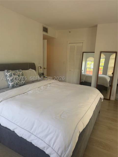 323 Navarre Ave 301, Coral Gables FL - photo 11 of 23