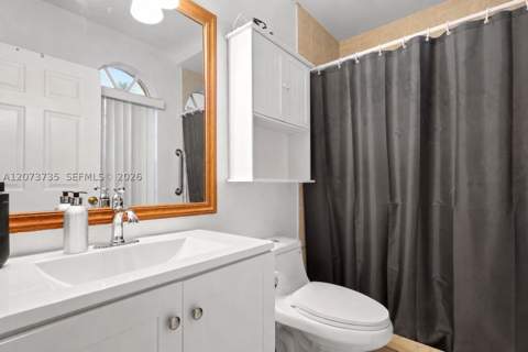 323 Navarre Ave 301, Coral Gables FL - photo 14 of 23