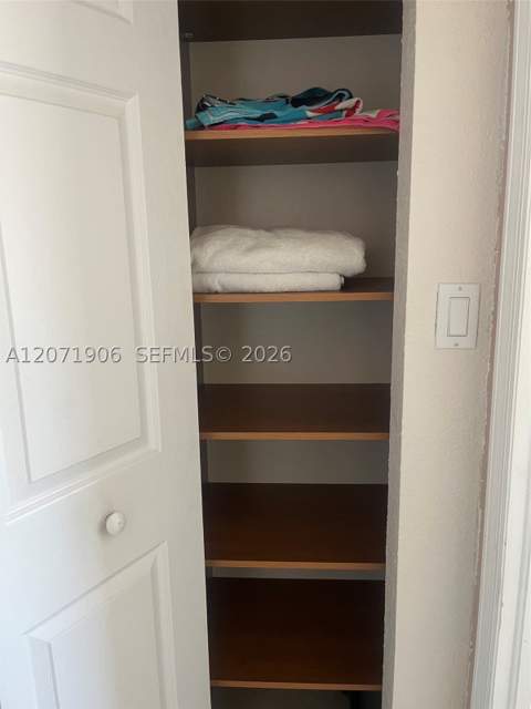 300 Bayview Dr 1707, Sunny Isles Beach FL - photo 22 of 33