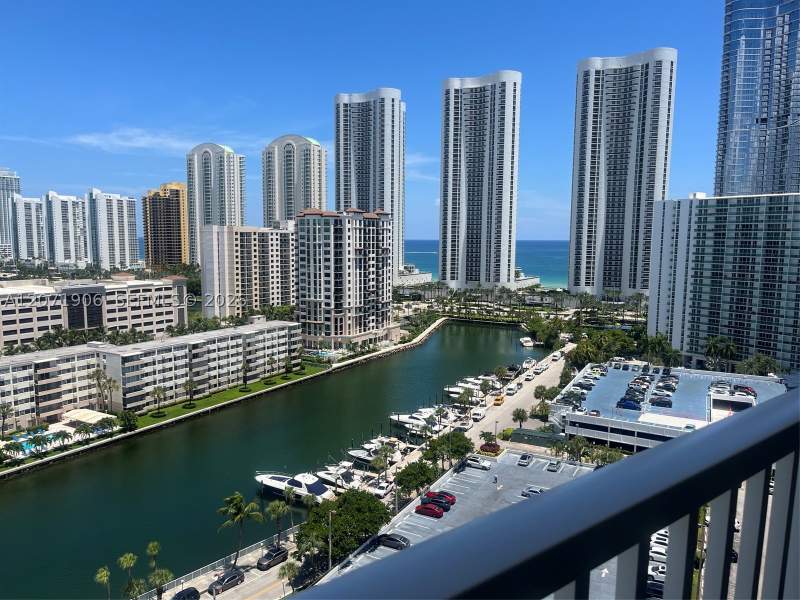 2 bedroom Condominium at 300 Bayview Dr 1707, Arlen House Condo, Sunny Isles Beach — photo 4