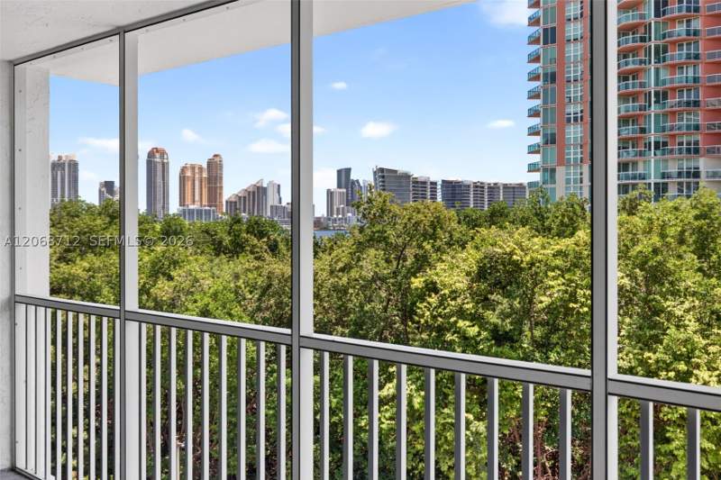 3 bedroom Condominium at 3350 NE 192nd St 5H-B, Southview At Aventura Con, Aventura — photo 3