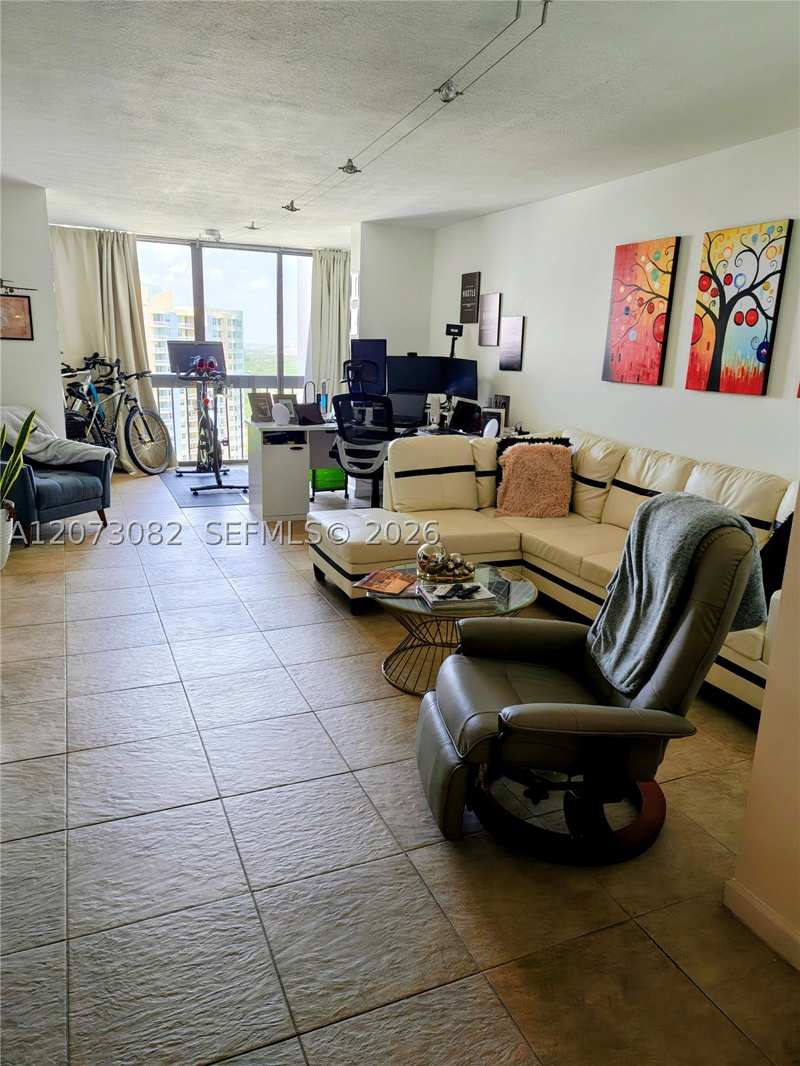 1 bedroom Condominium at 2333 Brickell Ave 2814, Brickell Bay Club Condo, Miami — photo 1