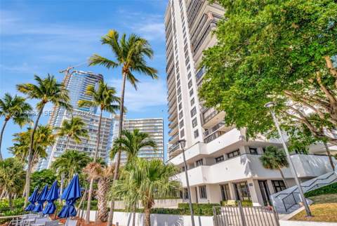 2333 Brickell Ave 2814, Miami FL - photo 11 of 29