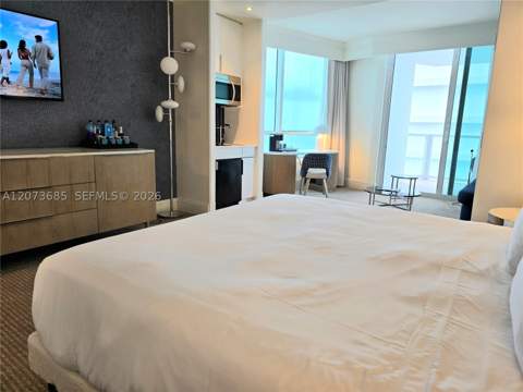 4401 Collins Ave 1401, Miami Beach FL - photo 7 of 29
