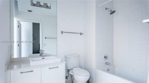 151 SE 1st St 811, Miami FL - photo 9 of 13