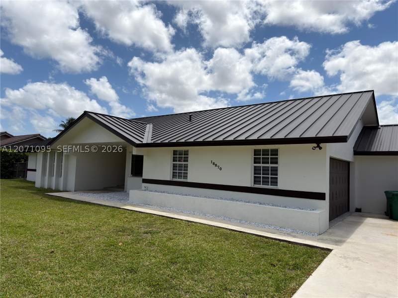 4 bedroom SingleFamilyResidence at 18870 SW 294th Ter, Redavo Estates, Homestead — photo 2