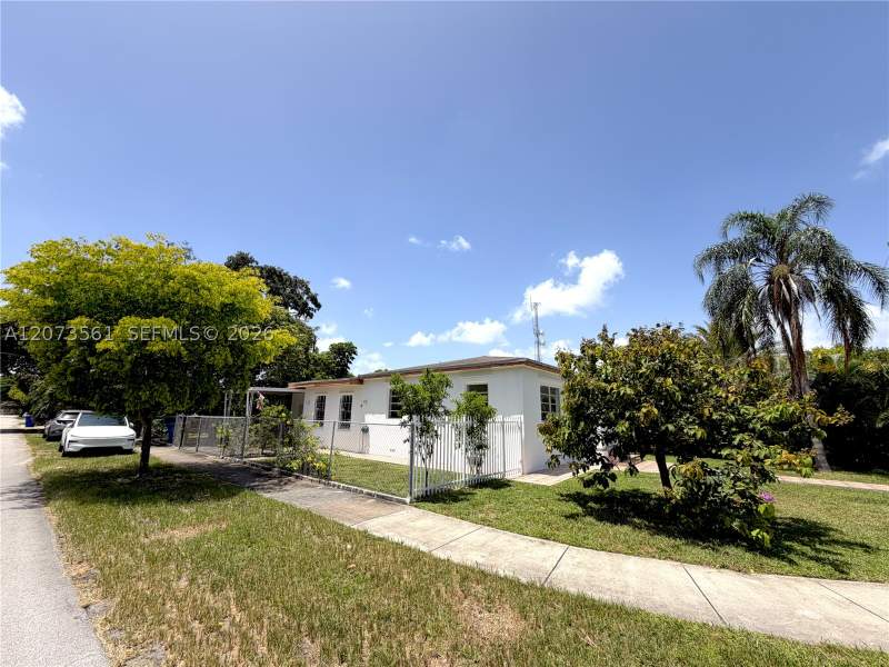 3 bedroom SingleFamilyResidence at 120 SW 59th Ave, Naranja Nook, Miami — photo 3