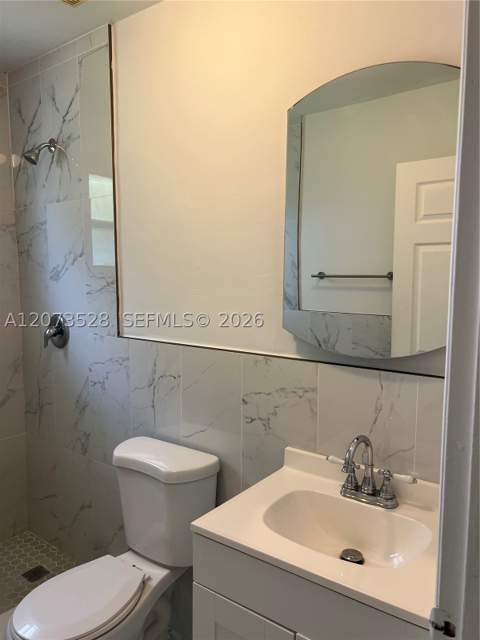 3520 NW 213th Ter, Miami Gardens FL - photo 12 of 30