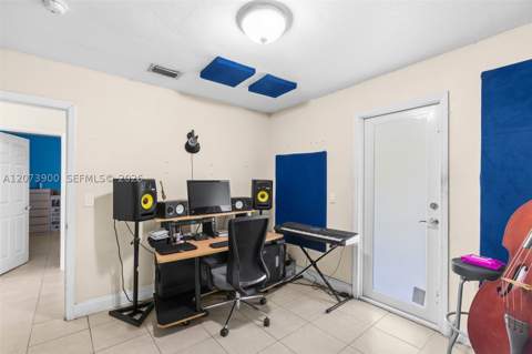 3073 NW 59th St, Miami FL - photo 17 of 35