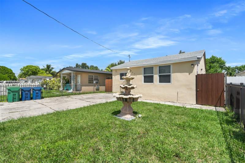 3 bedroom SingleFamilyResidence at 3073 NW 59th St, Hialeah Heights, Miami — photo 3