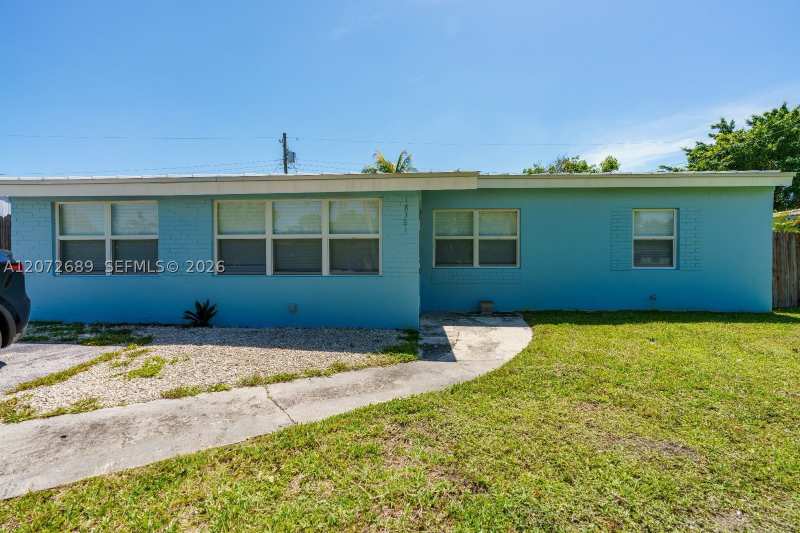 4 bedroom SingleFamilyResidence at 18381 NE 21st Pl, Sun Ray Homes Greynolds P, North Miami Beach — photo 1