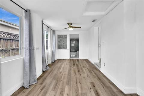 18381 NE 21st Pl, North Miami Beach FL - photo 20 of 44