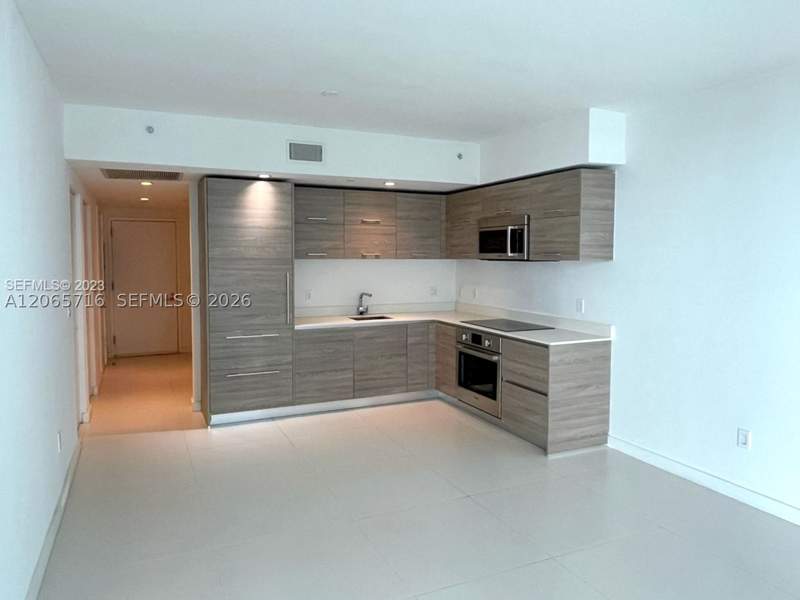 1 bedroom Condominium at 1300 S Miami Ave 1008, 1300 S Miami Avenue Condo, Miami — photo 3