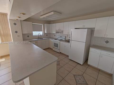 2780 NE 183rd St 1402, Aventura FL - photo 16 of 28