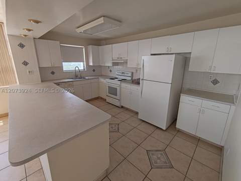 2780 NE 183rd St 1402, Aventura FL - photo 20 of 28