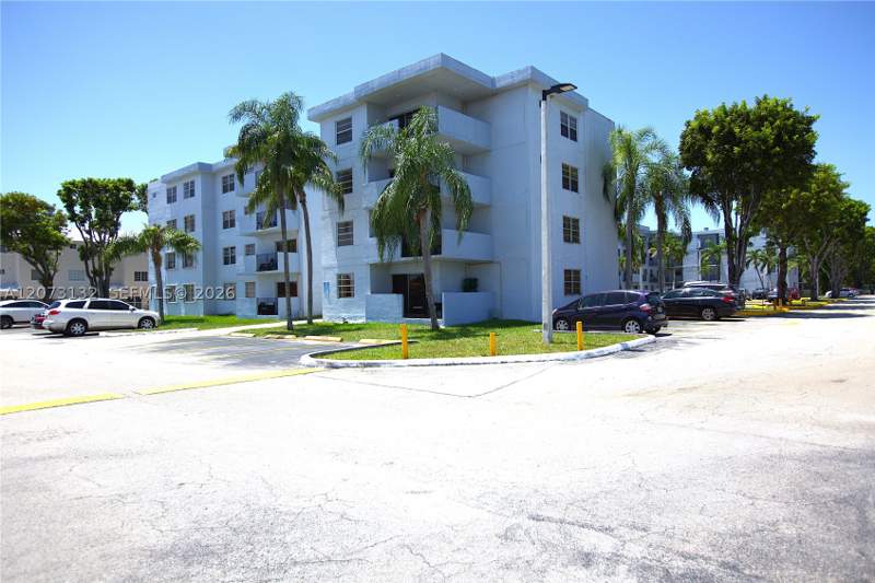 3 bedroom Condominium at 1221 SW 122nd Ave 403, Segovia Condo, Miami — photo 3