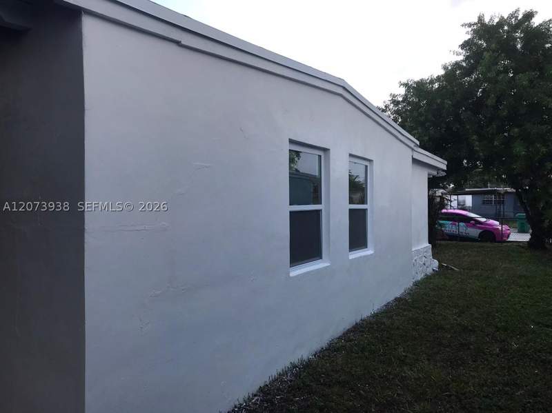 4 bedroom SingleFamilyResidence at 1920 Rutland St, Magnolia Gardens Consolid, Opa Locka — photo 2
