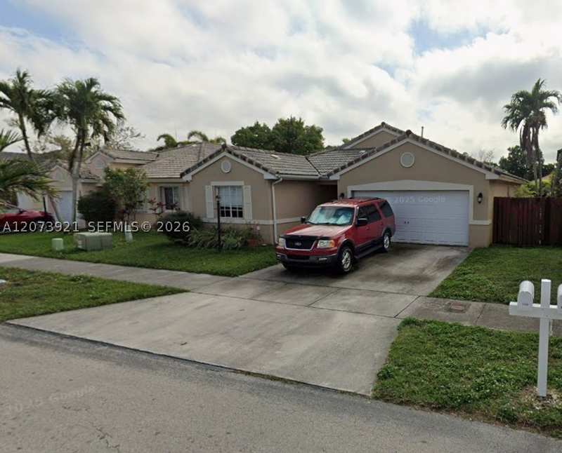 3 bedroom SingleFamilyResidence at 15840 SW 85th St, Lago Mar South 2nd Addn, Miami — photo 1