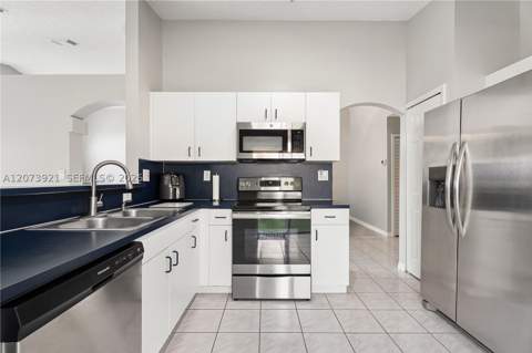15840 SW 85th St, Miami FL - photo 12 of 28