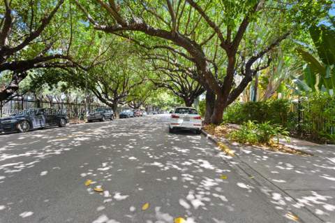 1341 Meridian Ave 202, Miami Beach FL - photo 15 of 16