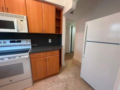 1341 Meridian Ave 202, Miami Beach FL - photo 7 of 16