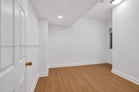 1341 Meridian Ave 202, Miami Beach FL - photo 8 of 16