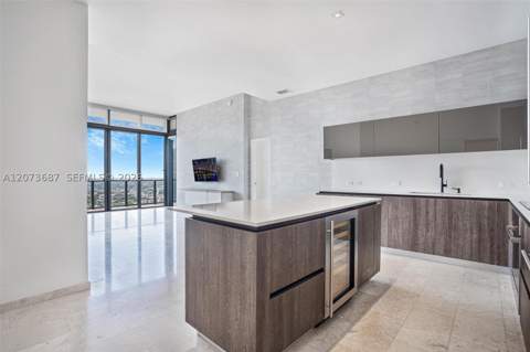 88 SW 7th St 4004, Miami FL - photo 10 of 31