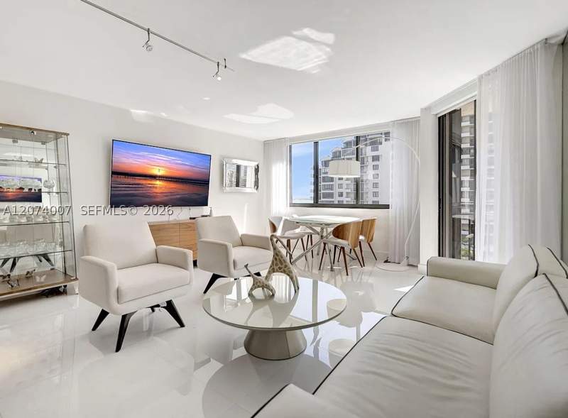 2 bedroom Condominium at 540 Brickell Key Dr 919, Brickell Key II Condo, Miami — photo 3