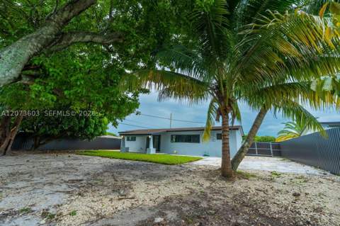 1301 NW 176th Ter, Miami Gardens FL - photo 18 of 27