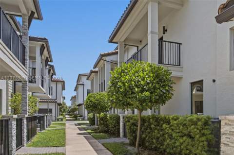 4532 NW 83 Psge 0, Doral FL - photo 8 of 55