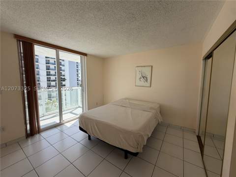 2457 Collins Ave 1405, Miami Beach FL - photo 11 of 60