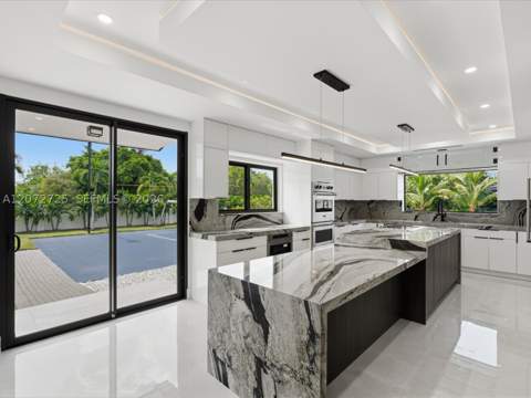 10201 SW 64th St, Miami FL - photo 10 of 66