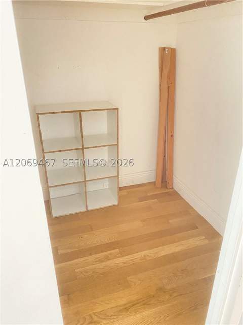 221 Meridian Ave 305, Miami Beach FL - photo 8 of 12