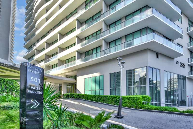 2 bedroom Condominium at 501 NE 31st St 2310, Paraiso Bayviews Condo, Miami — photo 1