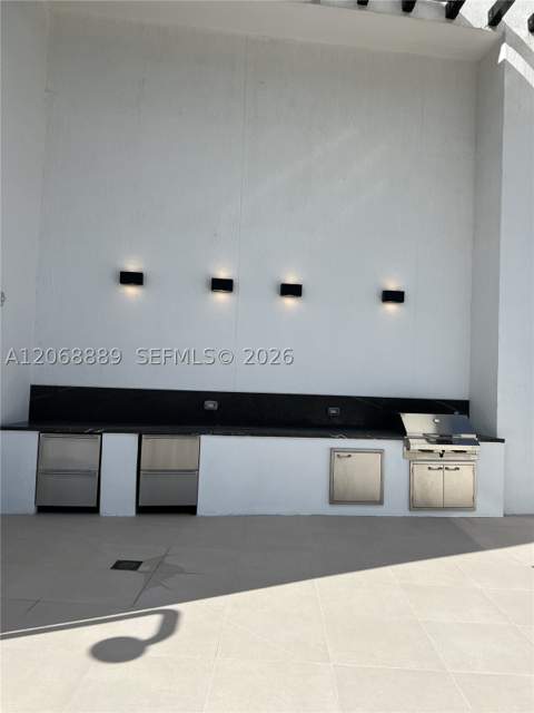 225 N Miami Ave 1702, Miami FL - photo 10 of 26
